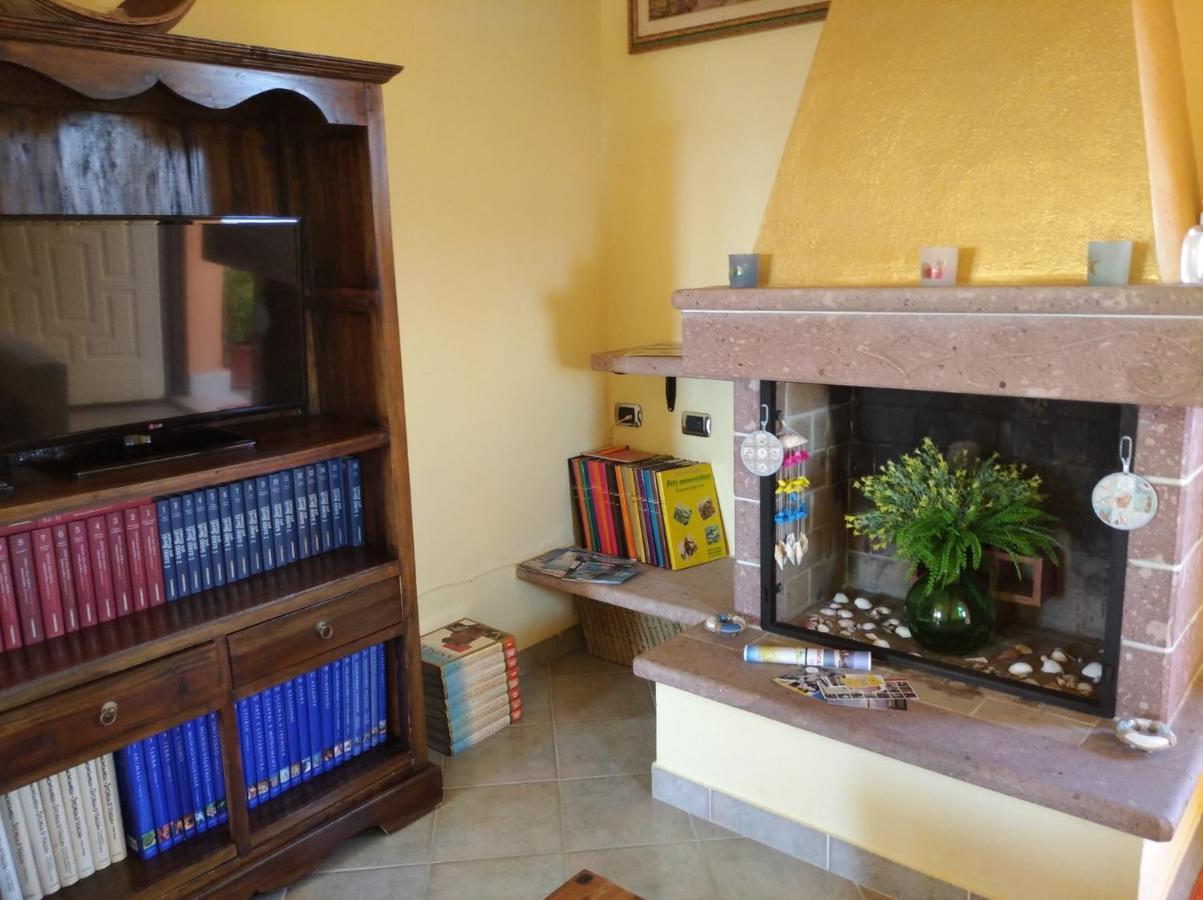 Casa Bon' Aria Fronte Mare Sud Sardegna Villa La Maddalena  ภายนอก รูปภาพ